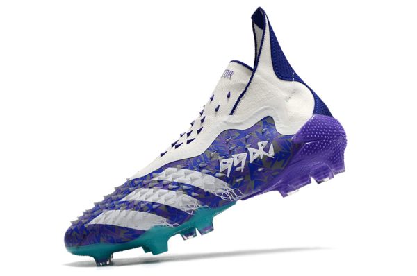 Botas de Fútbol Adidas Predator FREAK + FG Morado Blanco