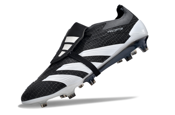 Botas de Fútbol Adidas Predator Accuracy+ FG Negro Blanco