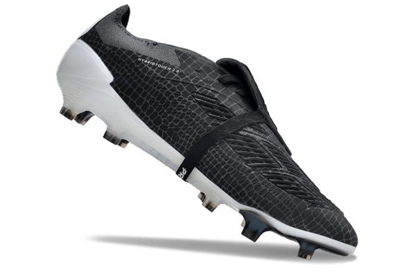 Botas de Fútbol Adidas Predator Accuracy+ FG Negro Blanco